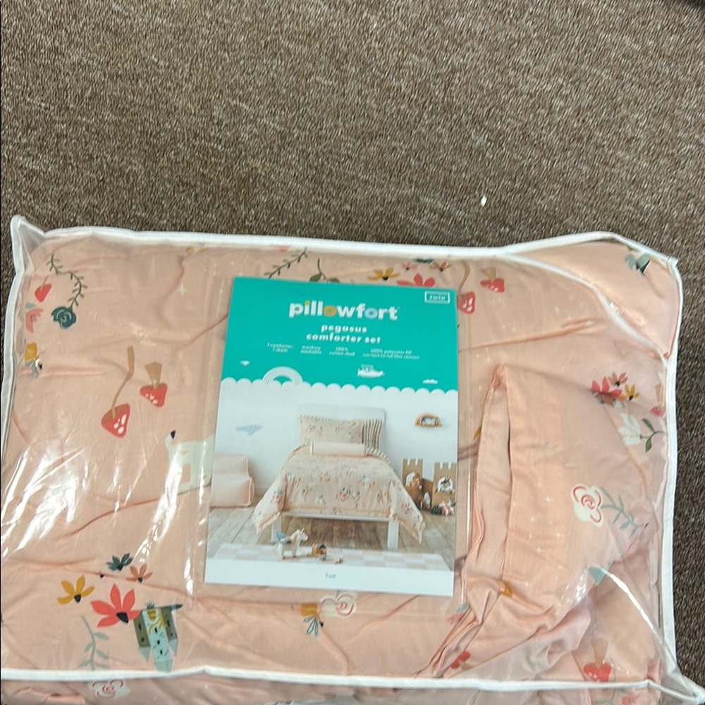 Pillowfort Peach Comforter Set with Playful Designs